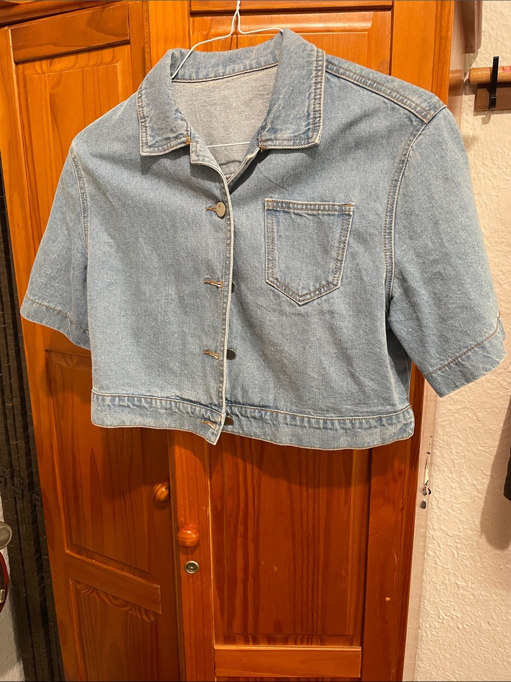 Light Blue Denim Cropped Shirt Jacket for Women
